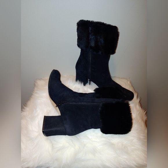 Anne klien suede fur boot. - Picture 2 of 6